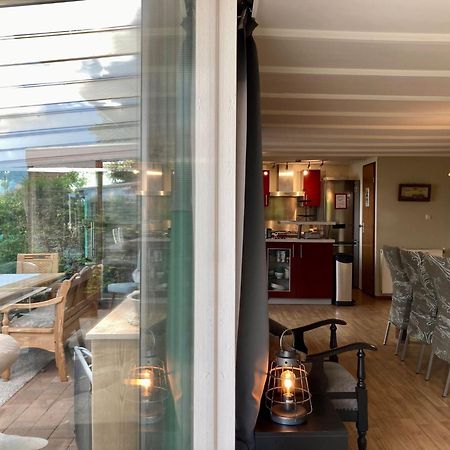 4 Pers Holiday Home Hilla With Winter Garden In Front Of The Dike Directly On The Lauwersmeer Anjum Bagian luar foto